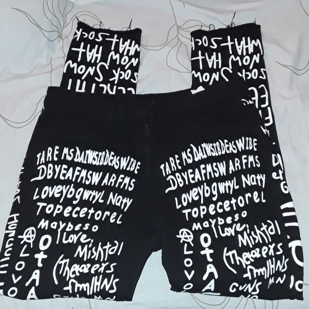 American Bazi black and white graphic jeans